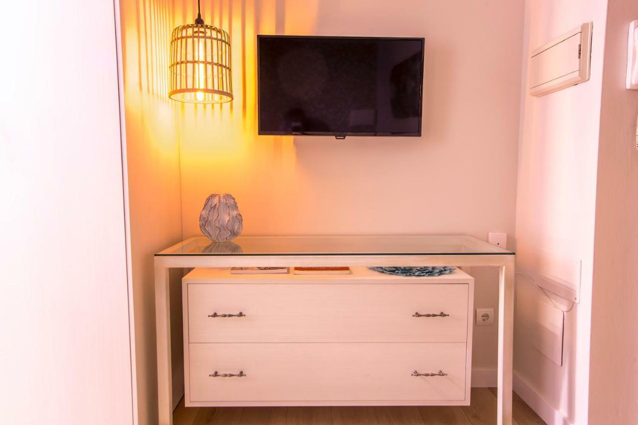 Apartamento Malaga Beach Экстерьер фото